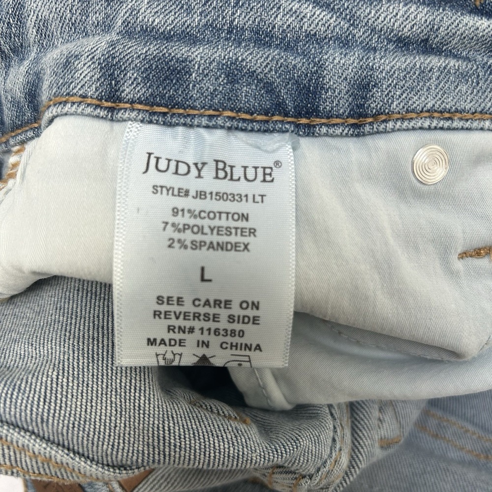 Judy Blue Hi-Rise Tummy Control Top Denim Jean Shorts Size Large Style #150331 - Picture 3 of 5